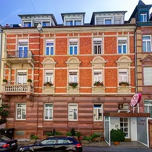 regina.hotelsheidelberg.net/